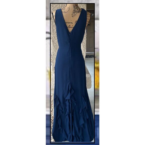 TUE Lulus Alorna Dark Navy Sleeveless Ruffled Maxi Dress Size L NWT - Picture 3 of 8